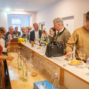 Martini mit Weihbischof Johannes Freitag