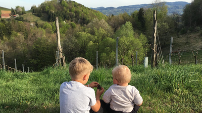 Familienweg / Petra Ruzsics-Hoitsch Familienweg